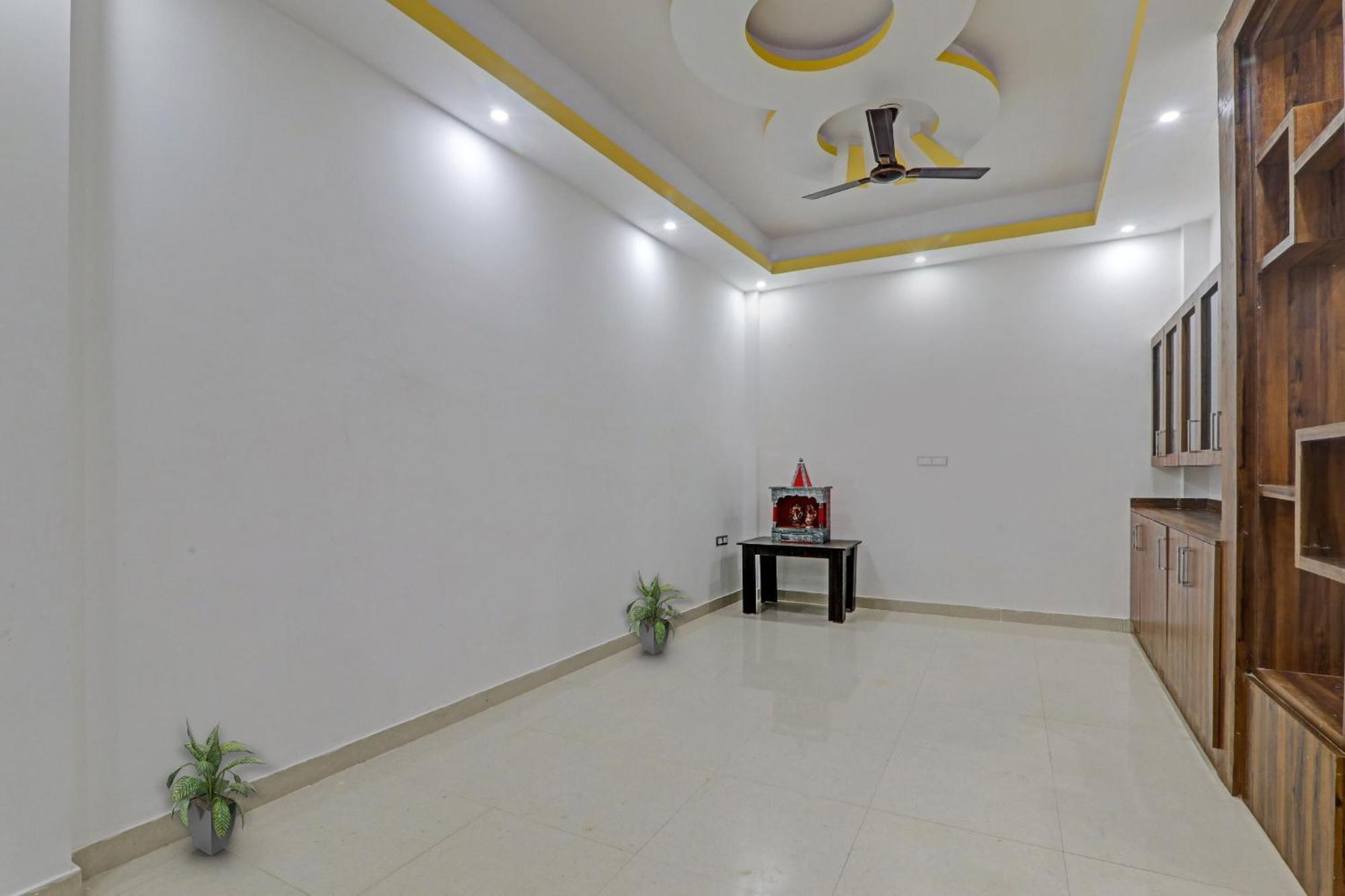Townhouse Relax Inn Chinhat Extérieur photo